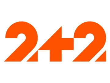 2+2 TV logo